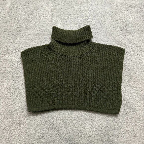 Time and Tru Sweaters - Time and Tru Women’s Green Turtleneck Add-On One Size